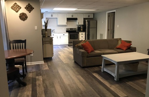 Prosperity Church Road Apartamento | Tranquil Escape ~ Modern 1BD Suite en Greenway