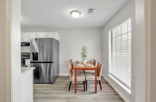 North Little Rock Casa | Tranquil Escape 3 Bedroom Home by RedAwning