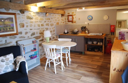 Landelles-et-Coupigny Cabaña | Escapada tranquila al campo - acogedora cabaña independiente con cocina