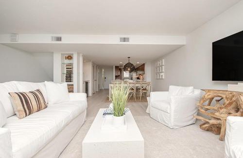 Litchfield by the Sea Casa | Tranquil Getaway 2BR Ocean Views Onsite Amenities