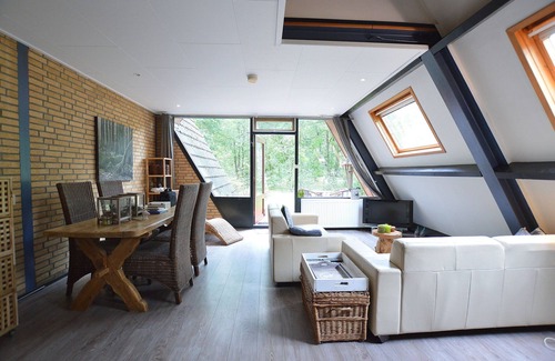 Stramproy Casa | Casa Vacacional Aislada en Limburgo en medio del Bosque
