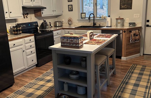 Minerva Casa | Tranquil home in the heart of the Adirondacks.