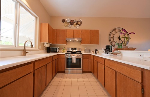 Kehena Beach Estates Casa | Tranquil Kehena Beach Mezzanine Tropical Retreat