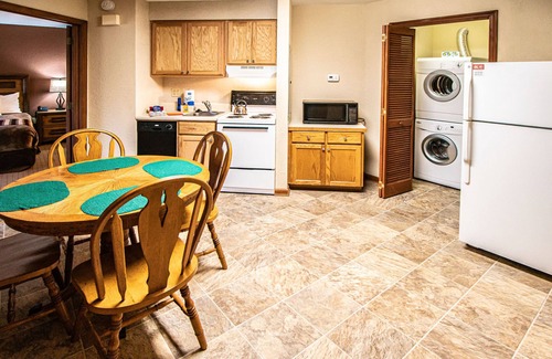Lake Lure Condominio | Tranquil Lake Lure Getaway Near Trails
