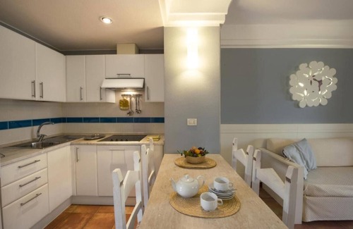 Pula Apartamento | Tranquil Lantana Resort 2 Bedroom Apartments for 7 People