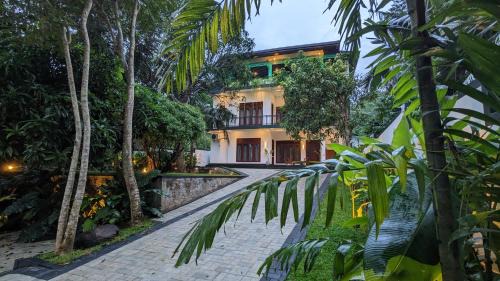 Dickwella Cama Y Desayuno | Tranquil Lavish Resort