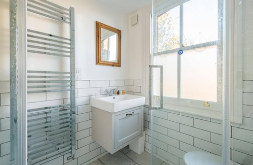 Ferndale Apartamento | Tranquil Oasis by Pop Brixton