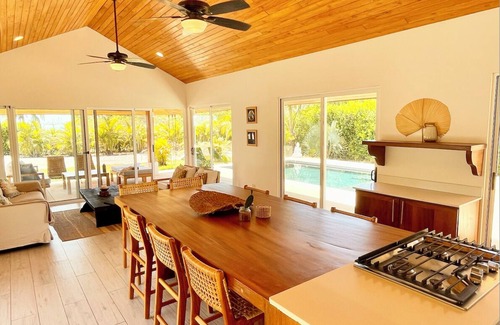 Playa Negra Casa | Tranquil Oceanview Kasa Kurij with Pool, amazing Sunsets, Beach, Surf & GeoDome!