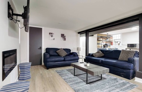 Chicago Apartamento | Tranquil Portage Park Stay
