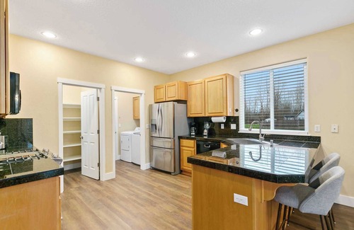 Walnut Grove Casa | Tranquil Retreat at 65th Street: Your Ideal Vacation Getaway Awaits #41991