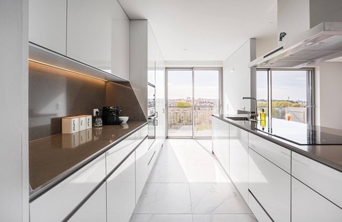 Senhora da Hora Apartamento | Tranquil Retreat near the CityGolf