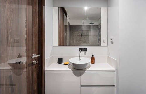 Senhora da Hora Apartamento | Tranquil Retreat near the CityGolf