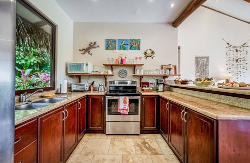 Islita Villa | Tranquil retreat with amazing views of rainforest & ocean, pool, rooftop balcony