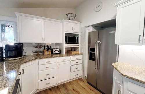 Washougal Casa | Tranquil Riverfront Retreat Villa
