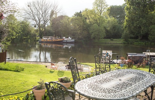 Windsor Casa | Tranquil riverside retreat on the Thames near Windsor