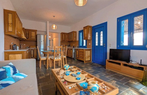 Loutra Apartamento | Tranquil Seaside Escape by the beach, Sea View