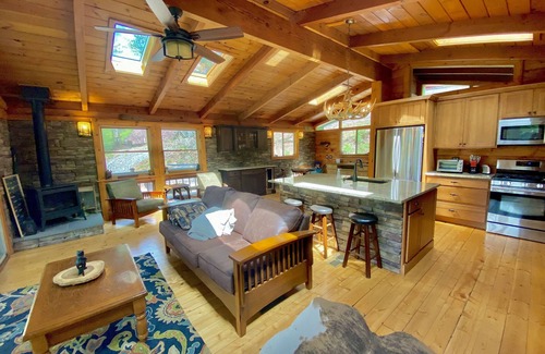 Lake Luzerne-Hadley Casa | Tranquil, Serene, and Picturesque home with 100 foot private beach