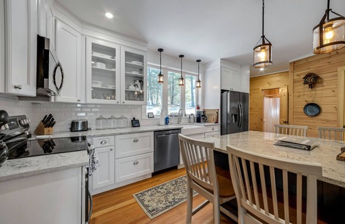 South Casco Casa | Tranquil, serene Sebago Lakefront House on 2 wooded acres - 300ft waterfront!