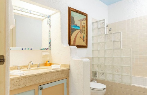 Campo de Golf Fonatur Condominio | Tranquil & spacious Baja gem in hotel zone. Convenient location/1 kg, 2 qn beds