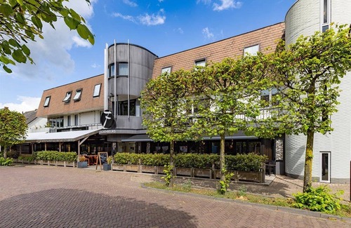 Made Hotel | Tranquil Stay Near Efteling, Wildlife Park & Biesbosch Boats | 2 Units