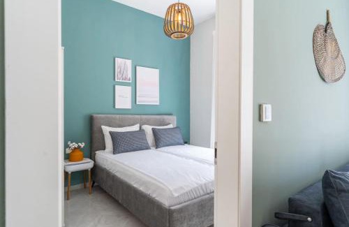 Nahariya Apartamento | Tranquil Stay Near the Beach by Sea N' Rent