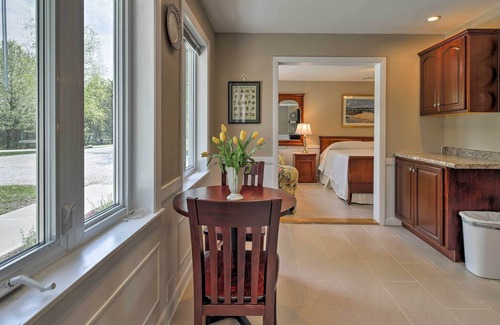 North Hero Apartamento | ¡Estudio tranquilo con playa privada en el lago Champlain!