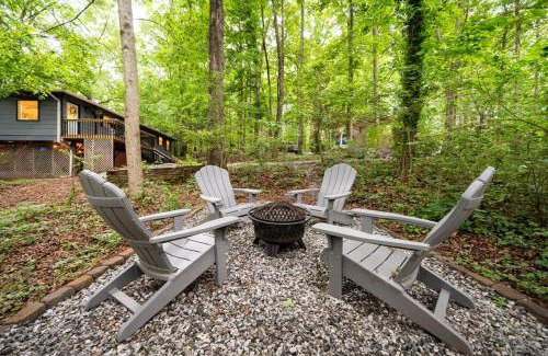 Dahlonega Casa | Tranquil & Stylish, Wineries, Hiking, 8min to Town