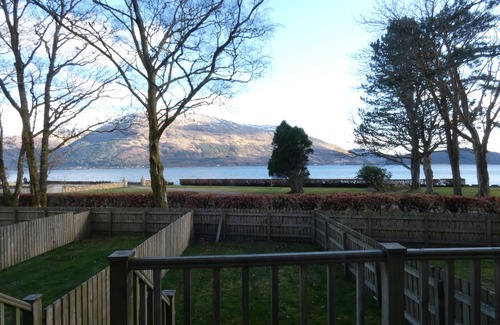West Laroch Cabaña | Tranquil surroundings close to the Loch beach access only 10 miles to Ben Nevis.
