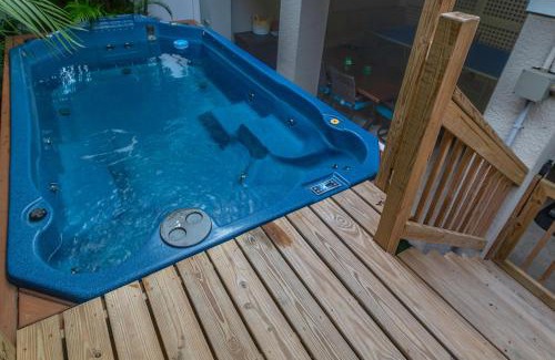 Redington Beach Casa | Tranquil Tarpon Cottage