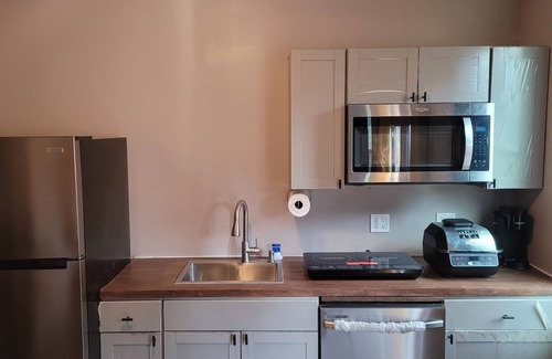 Clarkdale Casa | Tranquil Tiny Home Retreat with Modern Comforts in Cobb County