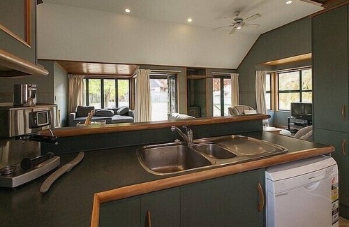 Arrowtown Cabaña | Tranquilo Tipperary - Arrowtown Holiday Home