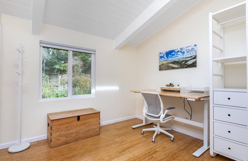 San Simeon Casa | Tranquil Treehouse - EV Charger