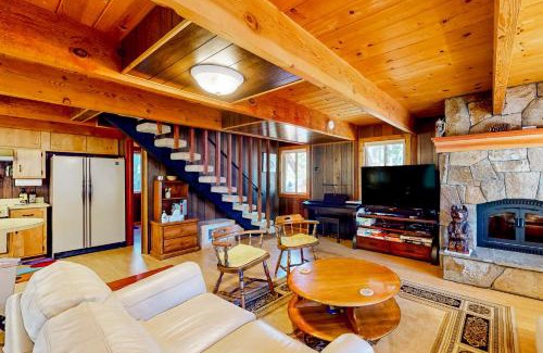 Comstock Acres Casa | Tranquil Treehouse Haven