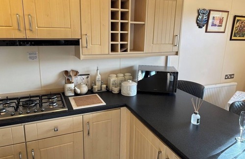 Llanon Cabaña | Tranquil Tyr Wennol Cottage, Llanrhystud