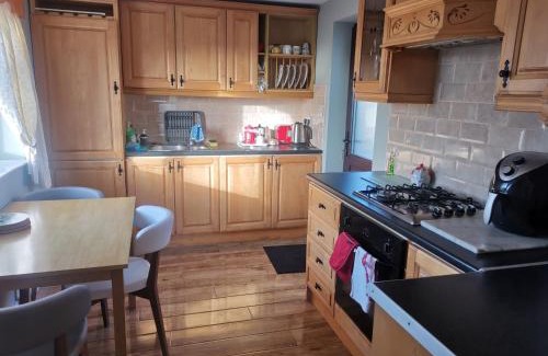Kells Apartamento | Tranquil unit close to Kells