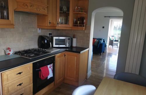 Kells Apartamento | Tranquil unit close to Kells