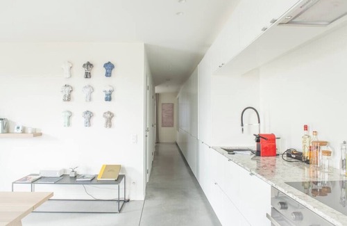 Zwijnaarde Apartamento | Tranquil Urban Escape: 2-BDR Retreat in Ghent