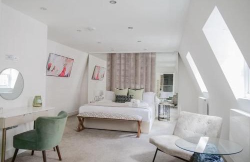Royal Borough of Kensington and Chelsea Apartamento | Tranquil Urban Oasis in Kensington
