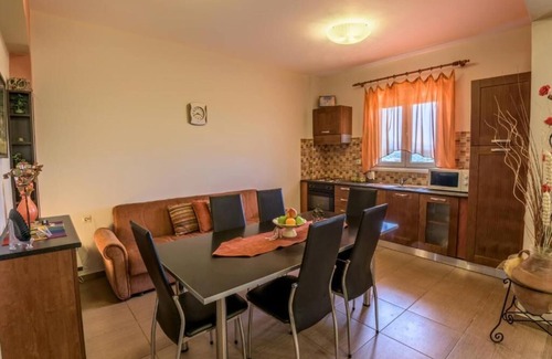 Sfakaki Villa | Tranquil Villa overlooking the Cretan sea