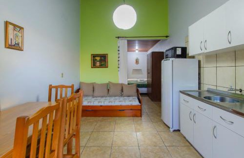 Ponta das Canas Apartamento | Tranquilidade a 500 metros da Praia CQ2198