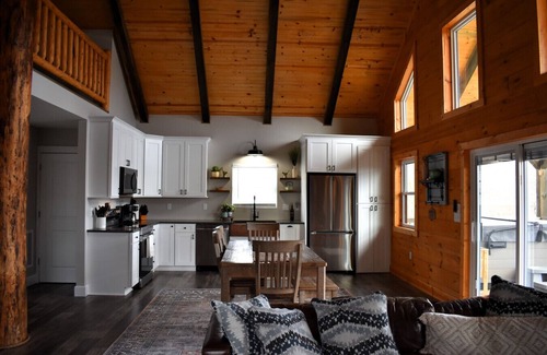 McArthur Cabina | Tranquility at Arrowhead Hill