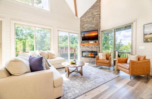 Sevierville Casa | Tranquility Awaits By Avada Properties
