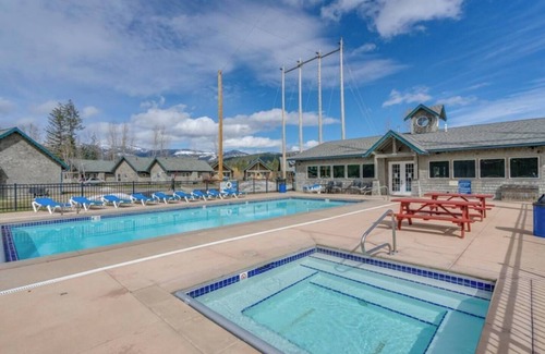 Dover Bay Casa | Tranquility Base - Courtyard Beach Bungalow
