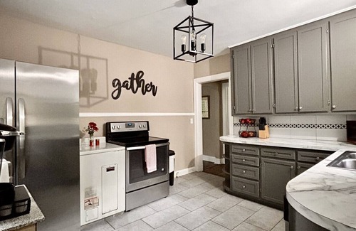 High Point Apartamento | Tranquility Cottage · Private Peaceful Surroundings Near HPU and Everything!