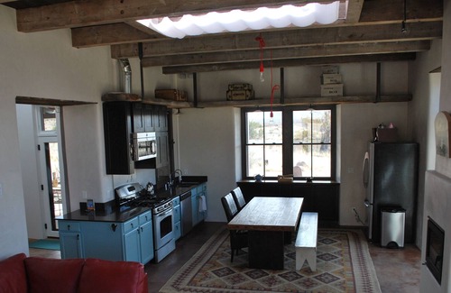 Cerrillos Casa | Tranquilidad en el Hogar de los Anasazi