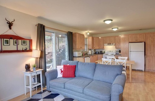 Mont-Tremblant Chalet De Esquí | Tranquility Lodge by Instant Suites | La Bete Golf