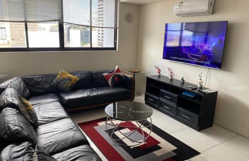 Windhoek Central Apartamento | Tranquility Luxury Suite, 77 on Independence Ave