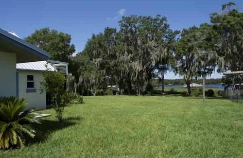 Highland Casa | Artista Dream con 90Ft en Tranquilo 1304 Acre Lake Josephine
