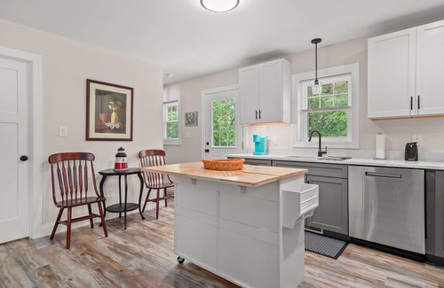 Deep Hole Casa | Tranquility - Brand new home in quiet location!