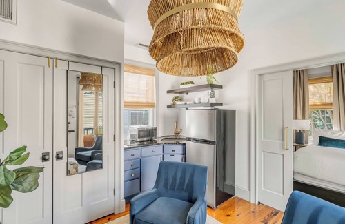 Cannonborough Elliotborough Casa | Tranquility with Garden & Heated Pool near King Street